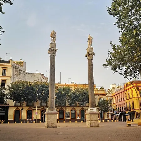 En Casco Antiguo - Plaza De La Gavidia アパート